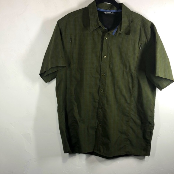 Arc'teryx Other - Arc’teryx green plaid outdoor short sleeve button down shirt size large